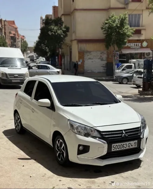 Mitsubishi Space star 2024 