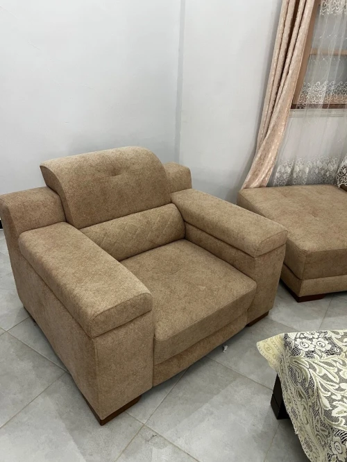 Salon moderne en très bon état à vendre 10-10 jdid