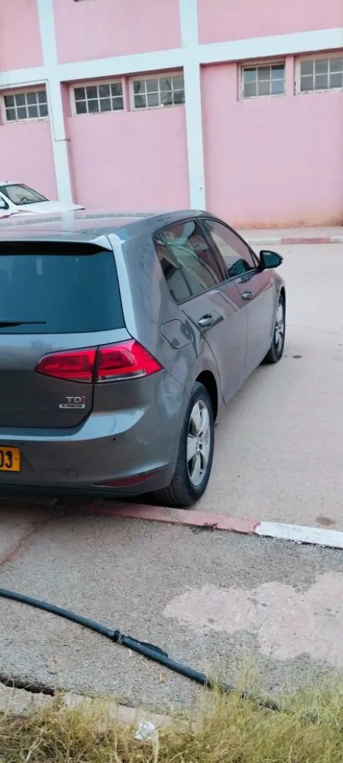 Volkswagen Golf 7 2015 Trendline +