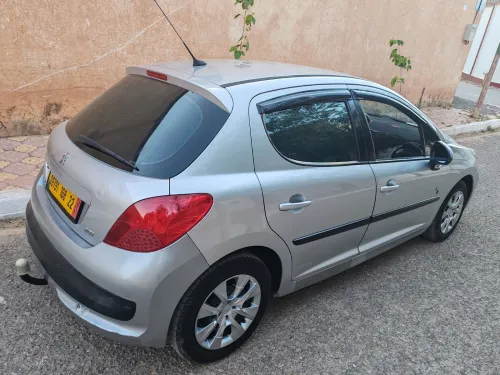 Peugeot 207 2008 207