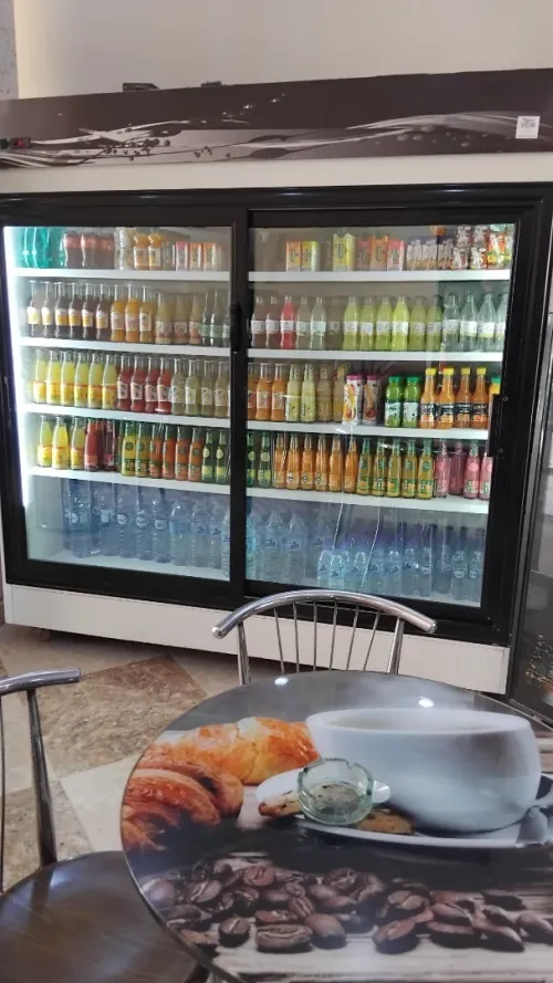 Frigo présentoir 
