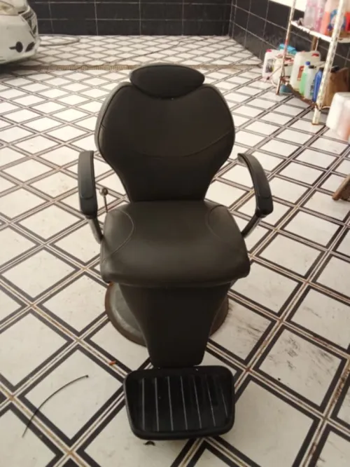 Chaise de coiffure a pompe hydrolique 