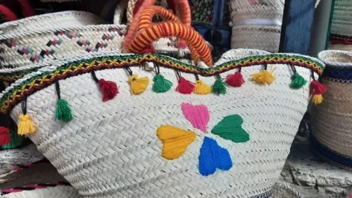 Vente Gros & Détail:L'Héritage Kabyle Fait Main بيع بالجملة والتجزئة: التراث القبائلي المصنوع يدويًا