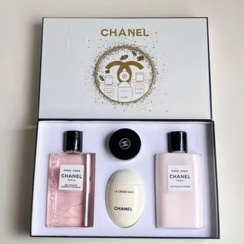 Coffret Chanel + Vaseline rosy lips