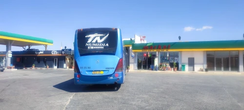 2 BUS POUR LOCATION