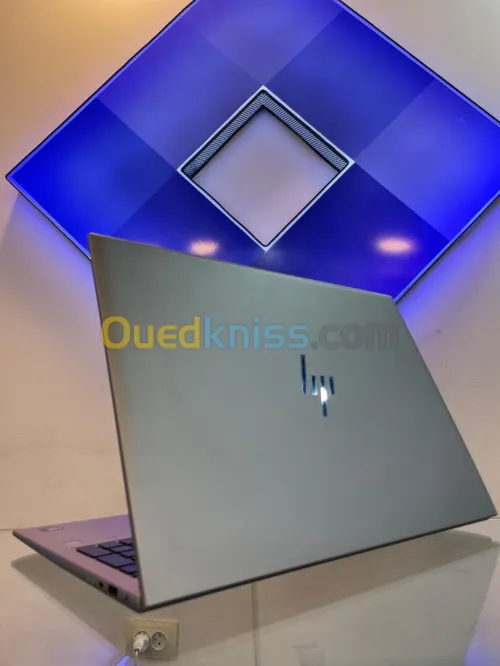 WORKSTATION HP ZBook Firefly 16 inch G11 Ultra 7 Serie H 14eme Gen Ram 32Gb Stockage 1Tb Nvidia A500