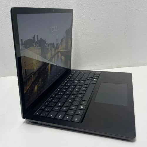 Microsoft surface laptop6 tactile Ultra7 serie H 14eme Generation Ram 16 Gb Stockage 256Gb