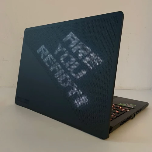 Asus Rog Zephyrus G14 Ryzen 7 serie 7000 Ram 16Gb Stockage 512Gb RTX 4050 6Gb
