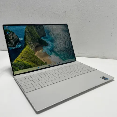 Dell XPS PLUS 9320 i7 13eme Generation Serie P Ram 16 Gb Stockage 512 Gb 4K Tactile