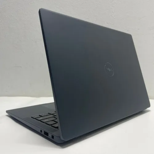 DELL LATITUDE 7350 13 inch Ultra 7 14éme Generation Ram 32 Gb Stockage 512 Gb