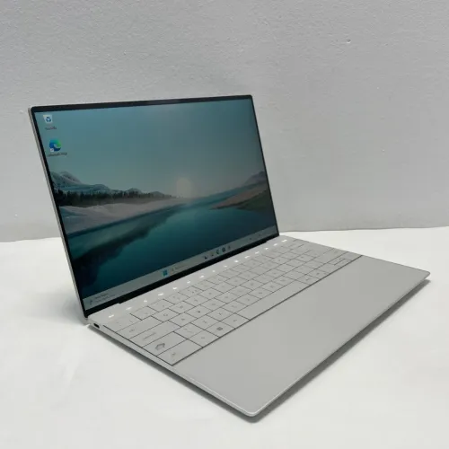Dell XPS PLUS 9320 i7 13eme Generation Serie P Ram 16 Gb Stockage 512 Gb