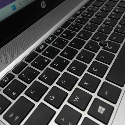 HP Elitebook 820 G3 I5 6ème génération Ram 8Gb stockage 512Gb