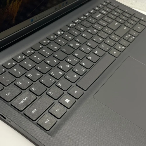 DELL Vostro 15 3530 i5 13eme Generation Ram 16 Gb Stockage 512 Gb