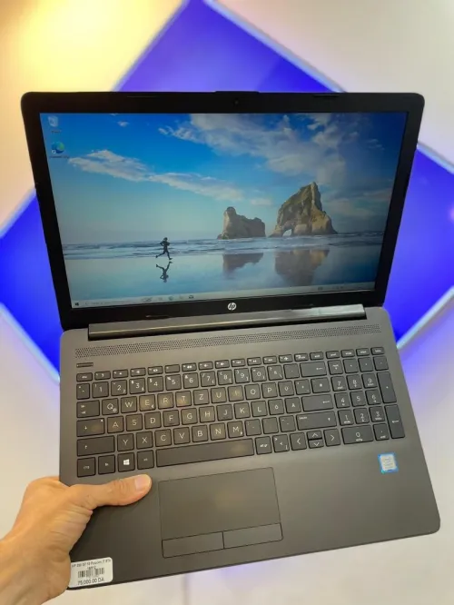  HP Laptop 250 G7 i7 8eme Generation Ram 16 Gb Stockage 512 Gb