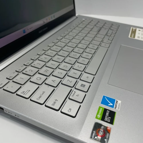 ASUS VivoBook 15 Inch Ryzen 5 Serie 5000 Ram 16 Gb Stockage 512 Gb Nvidia Gtx 1650 4 Gb Vram