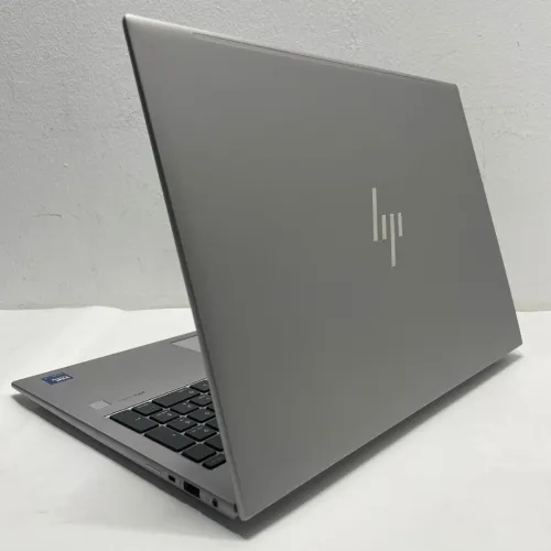 WORKSTATION HP ZBook Firefly 16 inch G11 Ultra 7 Serie H 14eme Gen Ram 32Gb Stockage 1Tb Nvidia A500