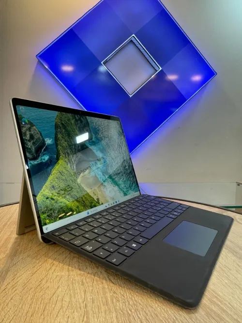 Microsoft Surface Pro 11 SnapDragon X Ram 16 Gb Stockage 512 Gb Tactile Avec Stylet