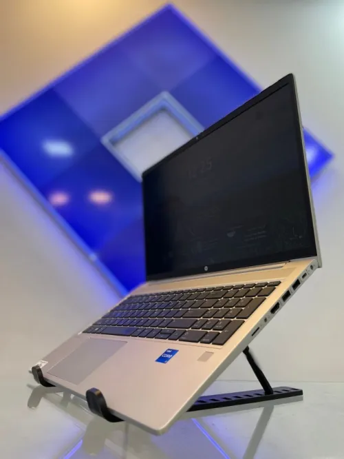 HP ProBook 450 G8 i7 11ème Génération Ram 16 Gb Stockage 256 Gb