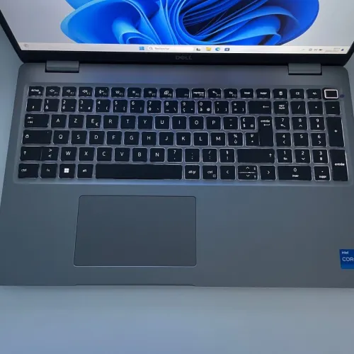 DELL LATITUDE 5530 i5 12eme Generation Ram 8 Gb stockage 256 Gb