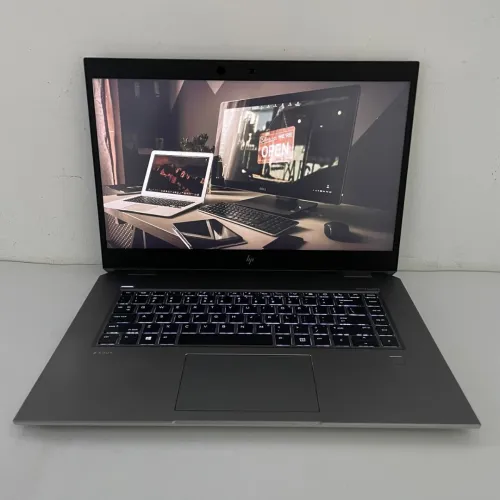 WorkStation HP ZBook Studio 15 inch G5 i7 10eme Generation Serie H Ram 32Gb Stockage 512 Gb Nvidia P1000 4 Gb