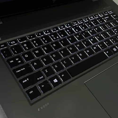 WorkStation HP ZBook Studio 15 inch G5 i7 10eme Generation Serie H Ram 32Gb Stockage 512 Gb Nvidia P1000 4 Gb