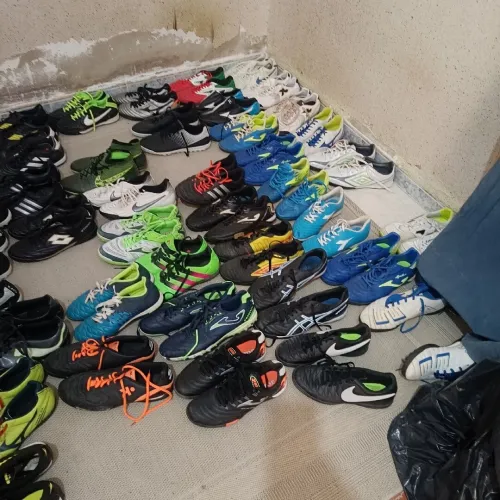 Lots chaussures de foot