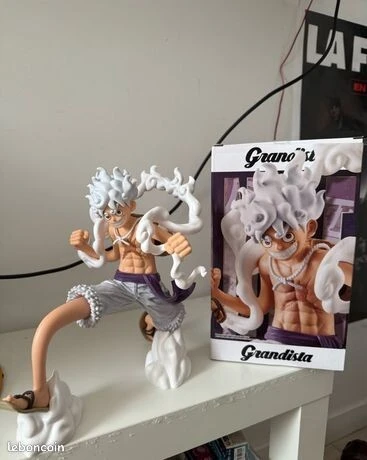 Figurine one piece