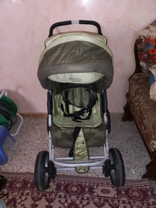 Poussette bébé française