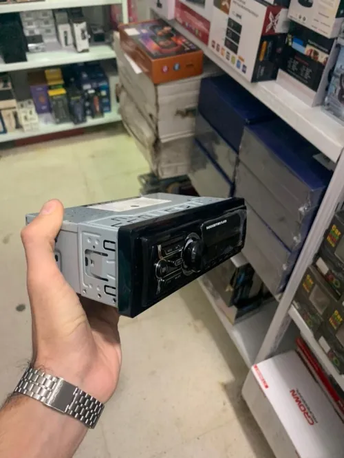 Poste Radio Bluetooth MultiMedia pour voiture