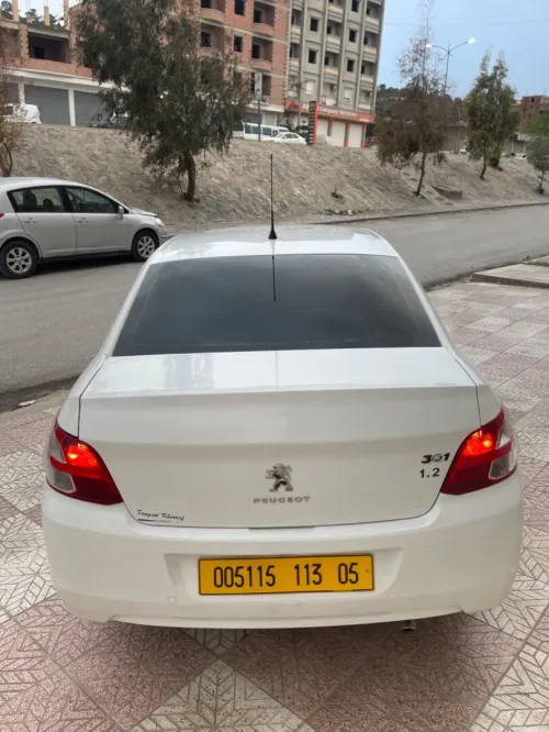 Peugeot 301 2013 Allure