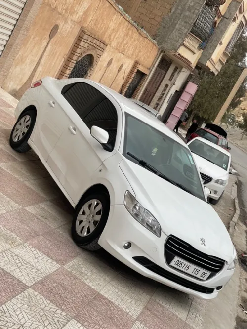 Peugeot 301 2013 Allure