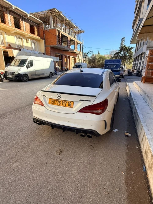 Mercedes CLA 2017 Coupé Exclusif + AMG 