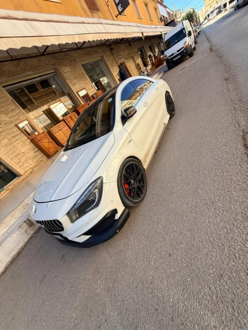 Mercedes CLA 2017 Coupé Exclusif + AMG 