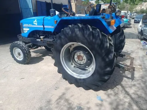 Sonalika 4X2 sans Turbo DI 75 RX 2015