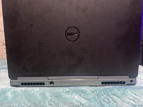 Workstation dell precision 7520