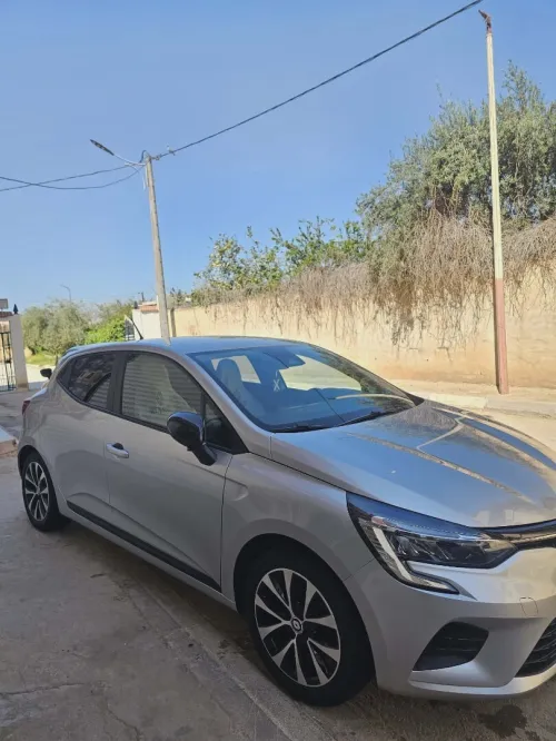 Renault Clio 5 2022 Busanis plus