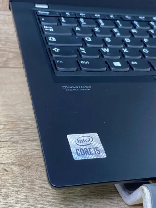 LENOVO THINKPAD X13 GEN1 i5-10210U  8Go DDR4/ 256 GB SSD