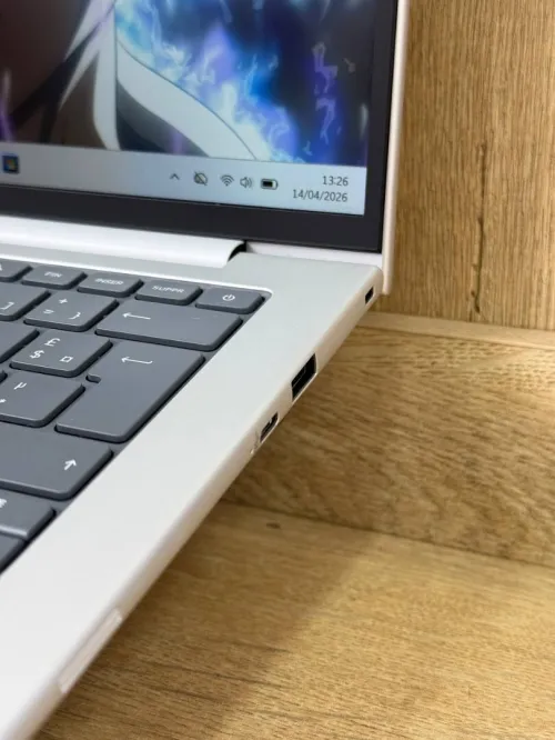 HP EliteBook 8 G1i Core Ultra 7 32GB 1TB SSD