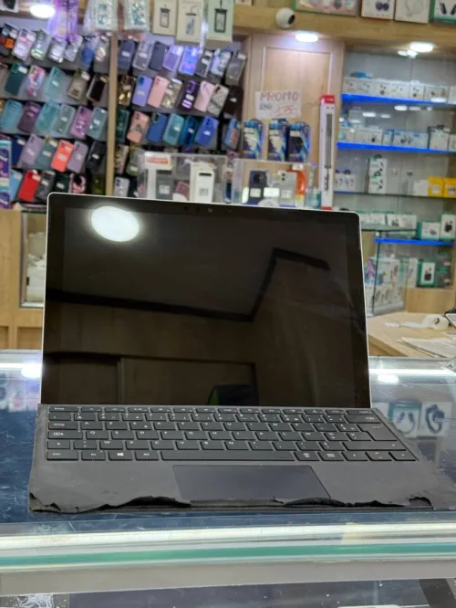 Microsoft Surface Pro 6 i5-8350U 8Go DDR4 256GB SSD 12.3" 2K Tactile