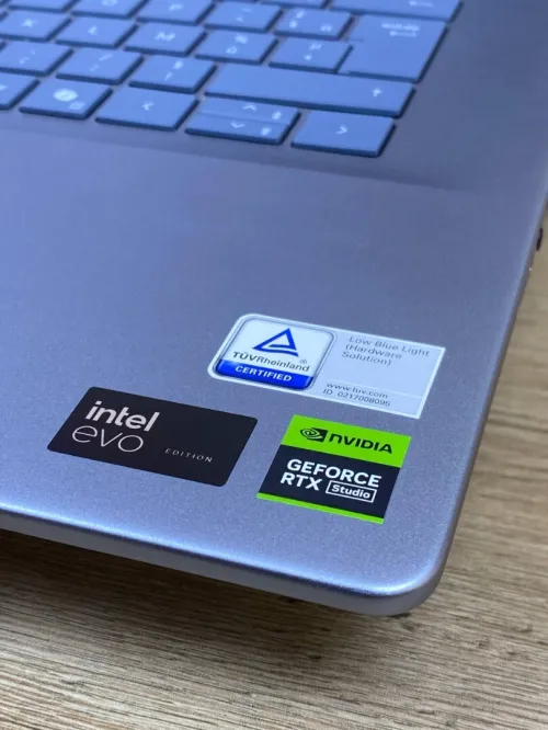 DELL INSPIRON 16 PLUS GPU: NVIDIA RTX 4060  ULTRA 7 155H NPU: INTEL(R) AI BOOST 16 Go DDR 5 1TB SSD