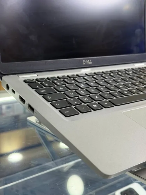 Dell Latitude 5310 i5-10310U 16GB DDR4 512GB SSD 14" FHD Clavier Lumineux