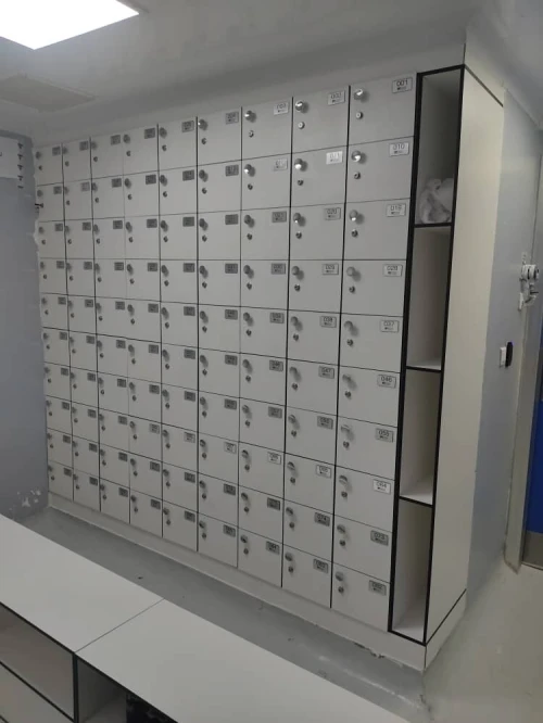Casier vestiaire en HPL