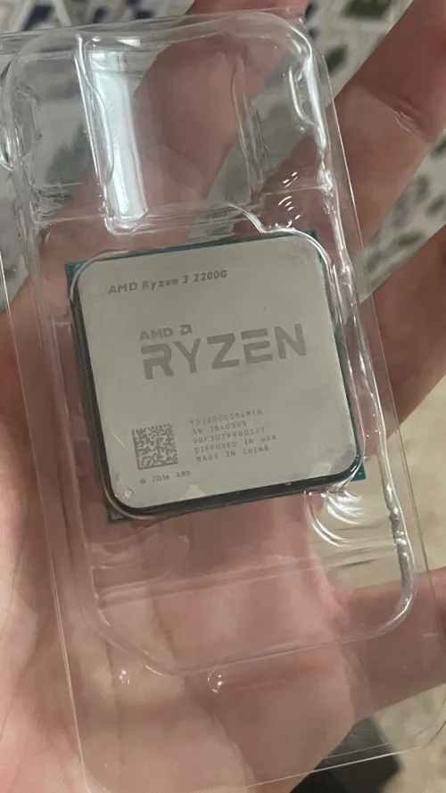 RYZEN 3 2200G