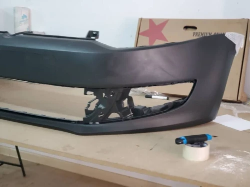 Carrosserie VW Caddy, Golf, Jetta, Passat, Polo, Tiguan (Parchoc, Aile, Capot, Phare, Feu, Grille, Calandre, Porte, traverse, armature, Retroviseur...)