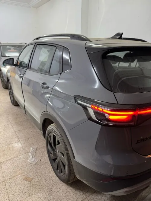 Volkswagen Tahru 2025 XR