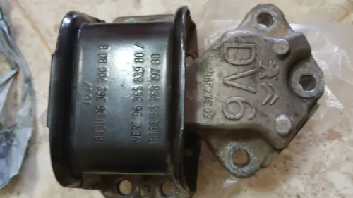 Pieces peugeot 1.6 HDI 90 CH 2008 Double arbre a came