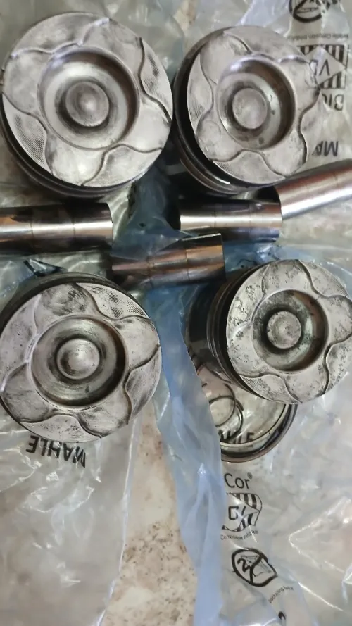 Pieces peugeot 1.6 HDI 90 CH 2008 Double arbre a came