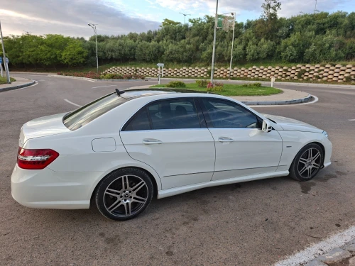 Mercedes Classe E 2011 AVANTGARDE Pack AMG