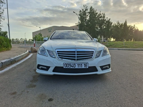 Mercedes Classe E 2011 AVANTGARDE Pack AMG
