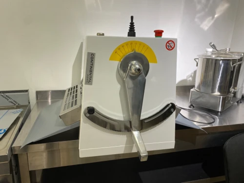 Laminoir à poser sur table avec et sans tapis continental italie